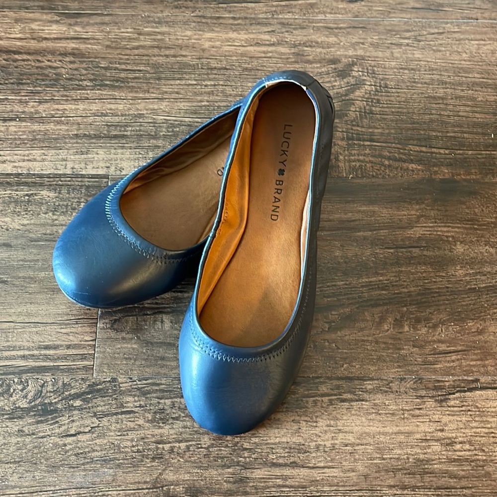 LUCKY BRAND Navy Leather Flat Slippers Sz 6M in Excellent Condition!